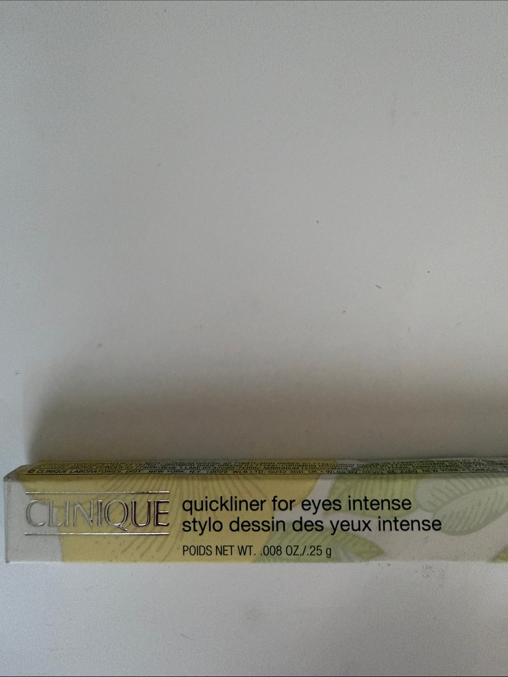 Clinique Cosmetic Eyeliner Pencil in intense ebony